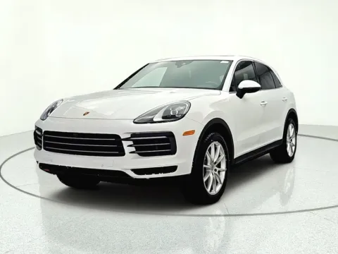Photos of 2020 Porsche Cayenne for sale in Gurnee, IL at CarWise Gurnee