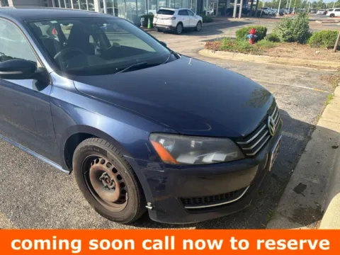 Blue 2013 Volkswagen Passat 2.5 S for sale in Gurnee, IL