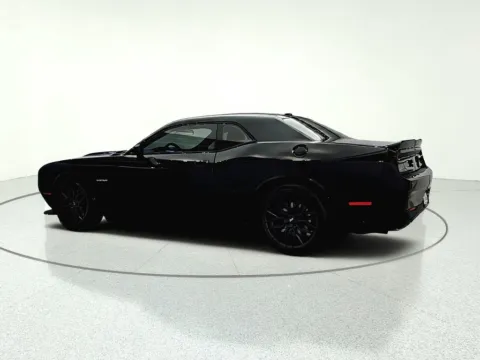 More photos of 2020 Dodge Challenger R/T at CarWise Gurnee, IL
