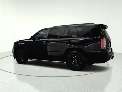 More photos of 2019 GMC Yukon SLT at CarWise Gurnee, IL