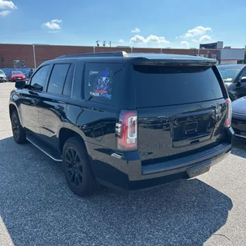 Photos of 2019 GMC Yukon SLT for sale in Gurnee, IL at CarWise Gurnee