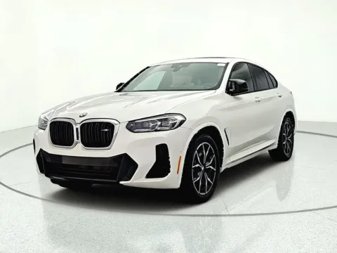 Photos of 2022 BMW X4 M40i for sale in Gurnee, IL at CarWise Gurnee