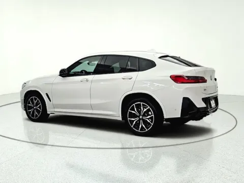 More photos of 2022 BMW X4 M40i at CarWise Gurnee, IL
