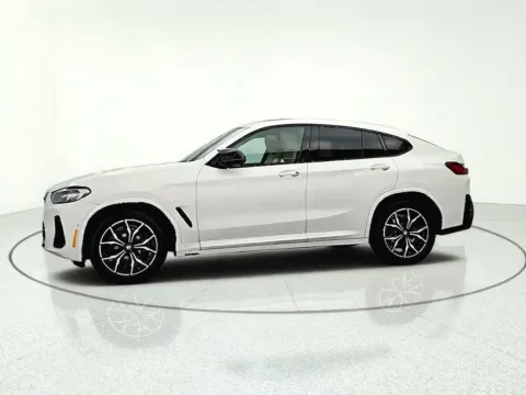 Another view of 2022 BMW X4 M40i for sale in Gurnee, IL at CarWise Gurnee