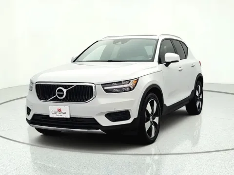 Photos of 2020 Volvo XC40 Momentum for sale in Gurnee, IL at CarWise Gurnee