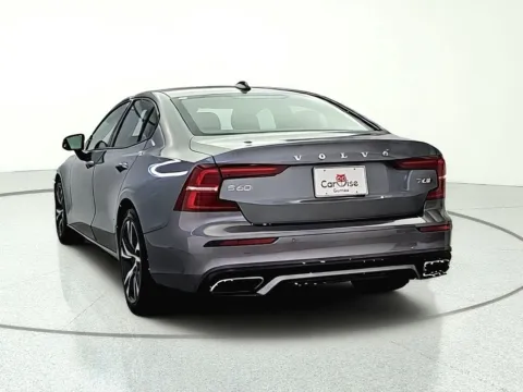 More photos of 2019 Volvo S60 T6 R-Design at CarWise Gurnee, IL