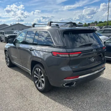 Photos of 2023 Jeep Grand Cherokee Overland 4xe for sale in Gurnee, IL at CarWise Gurnee
