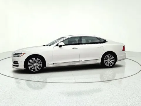Another view of 2018 Volvo S90 T6 Inscription for sale in Gurnee, IL at CarWise Gurnee