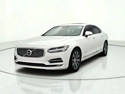 Photos of 2018 Volvo S90 T6 Inscription for sale in Gurnee, IL at CarWise Gurnee