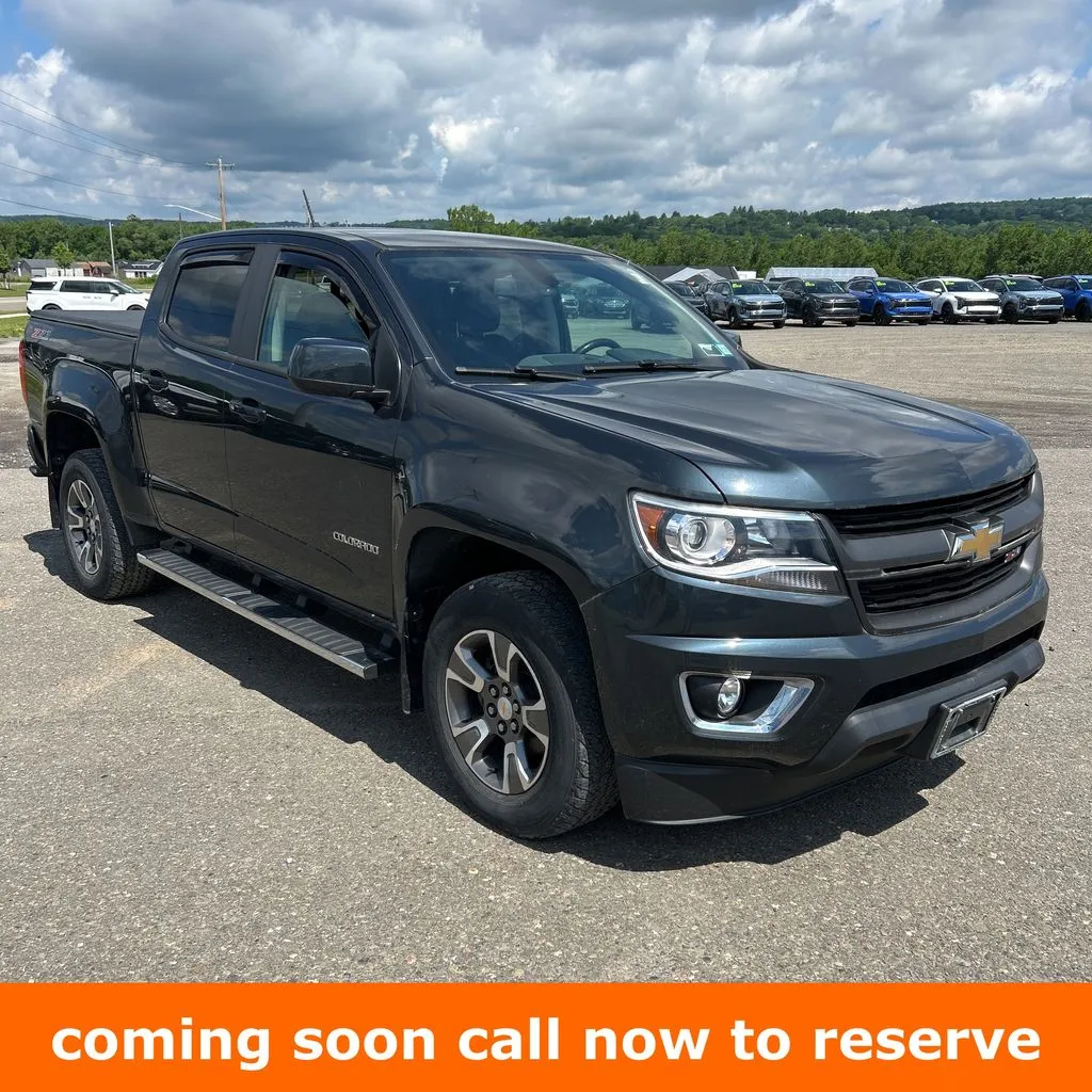 Gray 2018 Chevrolet Colorado Z71 for sale in Gurnee, IL