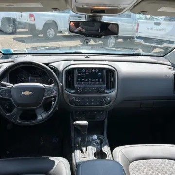 Another view of 2018 Chevrolet Colorado Z71 for sale in Gurnee, IL at CarWise Gurnee