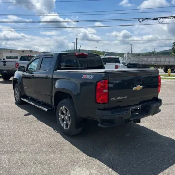 Photos of 2018 Chevrolet Colorado Z71 for sale in Gurnee, IL at CarWise Gurnee