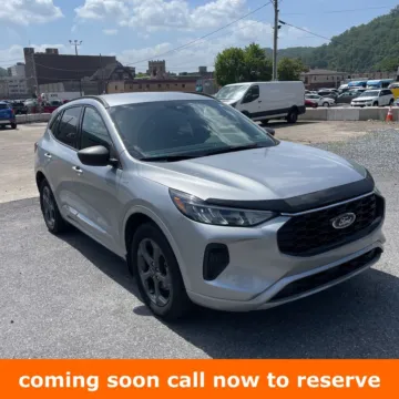 Silver 2023 Ford Escape ST-Line for sale in Gurnee, IL