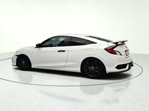 More photos of 2020 Honda Civic Si at CarWise Gurnee, IL
