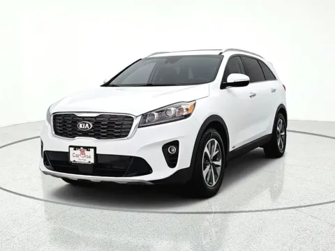 Photos of 2019 Kia Sorento EX for sale in Gurnee, IL at CarWise Gurnee