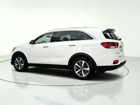 More photos of 2019 Kia Sorento EX at CarWise Gurnee, IL