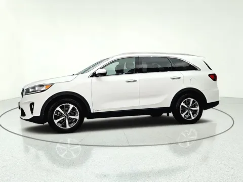 More photos of 2019 Kia Sorento EX at CarWise Gurnee, IL