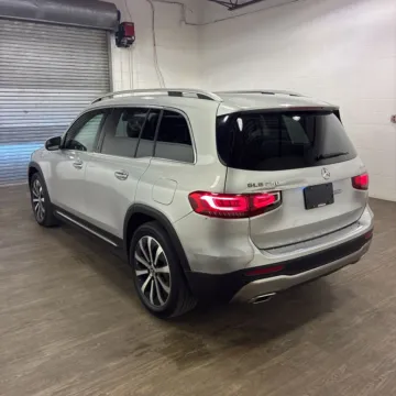 Photos of 2020 Mercedes-Benz GLB 250 for sale in Gurnee, IL at CarWise Gurnee