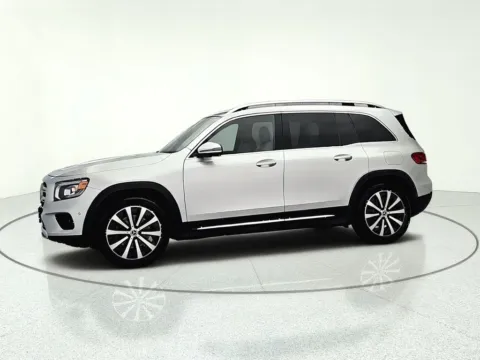 More photos of 2020 Mercedes-Benz GLB 250 at CarWise Gurnee, IL