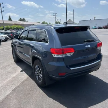 Photos of 2019 Jeep Grand Cherokee Limited for sale in Gurnee, IL at CarWise Gurnee