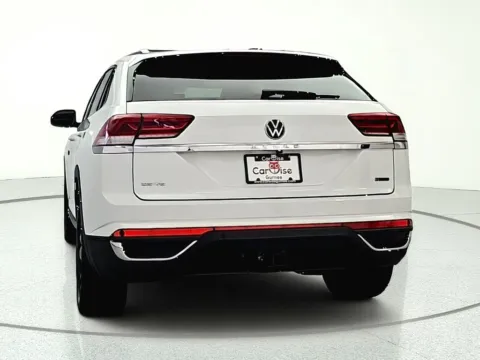 More photos of 2022 Volkswagen Atlas Cross Sport 3.6L V6 SE w/Technology at CarWise Gurnee, IL