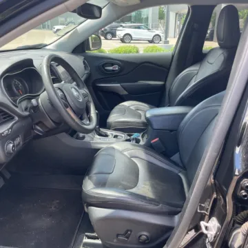 Another view of 2022 Jeep Cherokee Latitude Lux for sale in Gurnee, IL at CarWise Gurnee