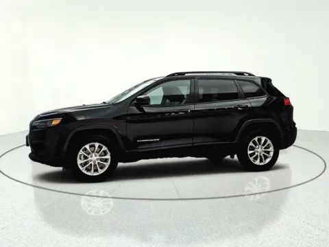Another view of 2022 Jeep Cherokee Latitude Lux for sale in Gurnee, IL at CarWise Gurnee