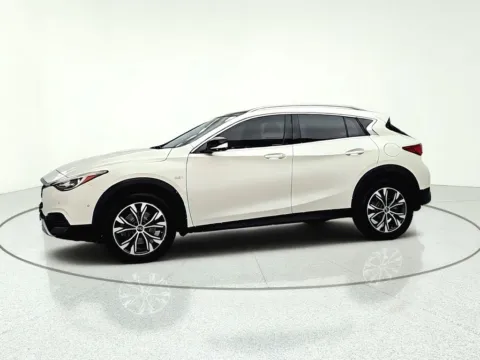 More photos of 2019 INFINITI QX30 LUXE at CarWise Gurnee, IL