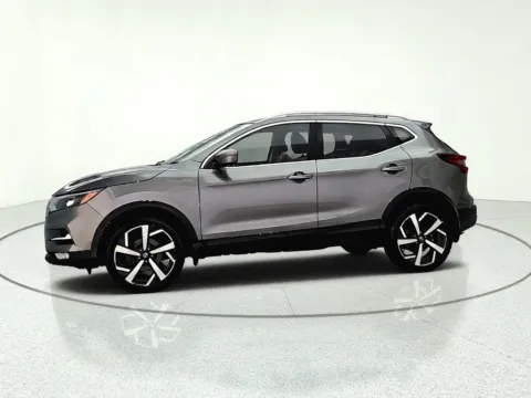 More photos of 2020 Nissan Rogue Sport SL at CarWise Gurnee, IL