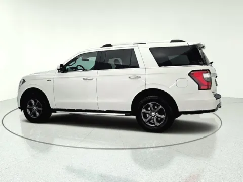 More photos of 2020 Ford Expedition Limited at CarWise Gurnee, IL