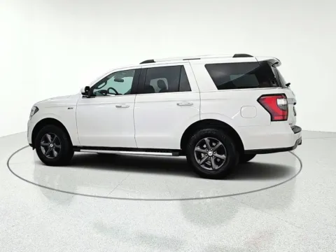 More photos of 2020 Ford Expedition Limited at CarWise Gurnee, IL