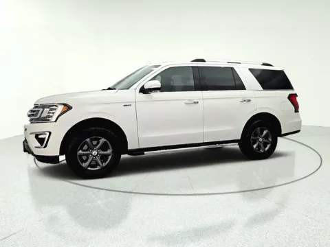 More photos of 2020 Ford Expedition Limited at CarWise Gurnee, IL