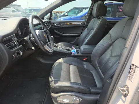 Another view of 2021 Porsche Macan S for sale in Gurnee, IL at CarWise Gurnee