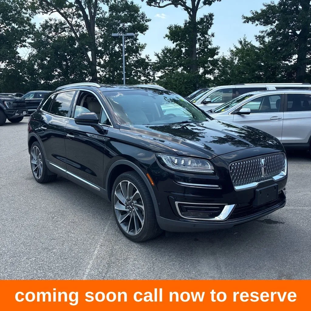 Black 2019 Lincoln Nautilus Reserve for sale in Gurnee, IL