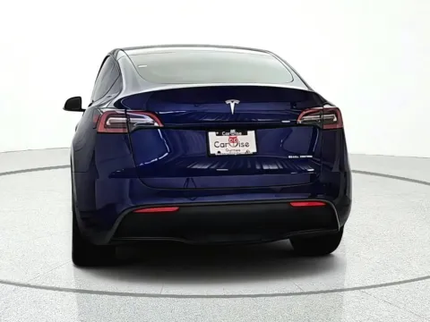 More photos of 2022 Tesla Model Y Long Range at CarWise Gurnee, IL