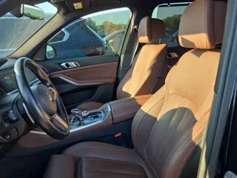 Another view of 2022 BMW X5 M50i for sale in Gurnee, IL at CarWise Gurnee
