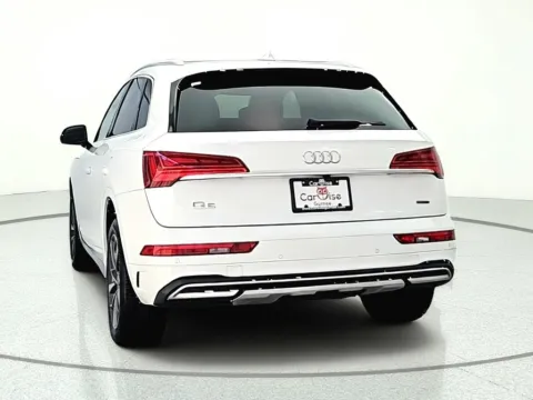 More photos of 2021 Audi Q5 45 Premium Plus at CarWise Gurnee, IL