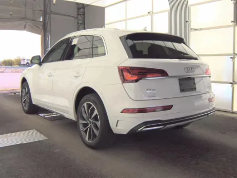 Photos of 2021 Audi Q5 45 Premium Plus for sale in Gurnee, IL at CarWise Gurnee
