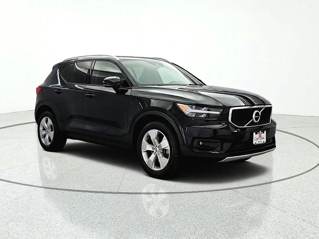 2022 Volvo XC40 Momentum - Photo 8