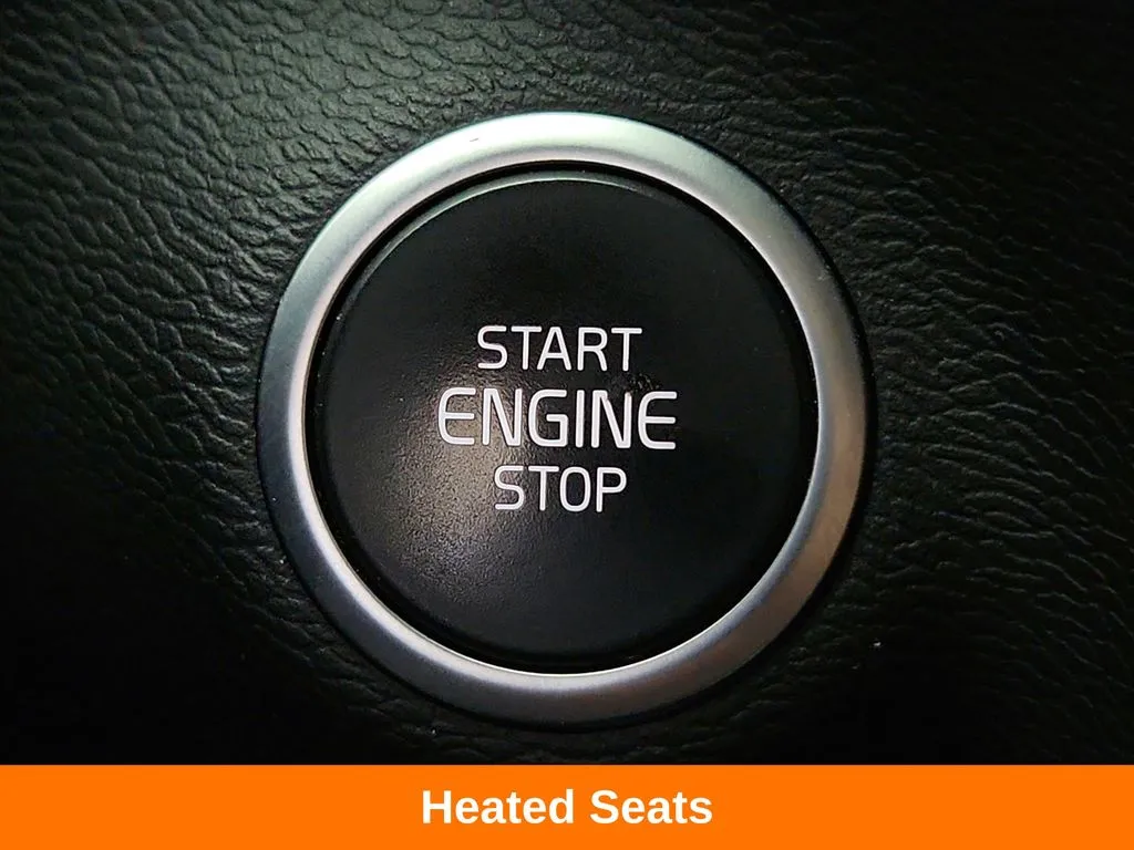 2022 Volvo XC40 Momentum - Photo 18