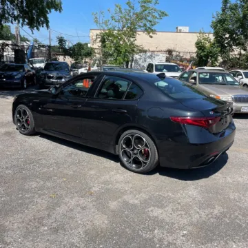 Photos of 2023 Alfa Romeo Giulia Veloce for sale in Gurnee, IL at CarWise Gurnee