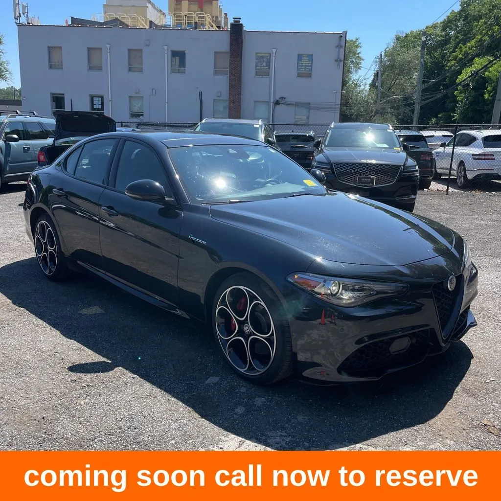 Black 2023 Alfa Romeo Giulia Veloce for sale in Gurnee, IL