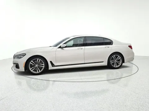 Another view of 2019 BMW 7 Series 750i xDrive for sale in Gurnee, IL at CarWise Gurnee