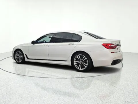 More photos of 2019 BMW 7 Series 750i xDrive at CarWise Gurnee, IL
