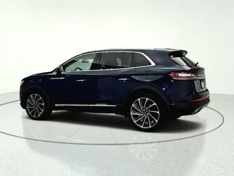 More photos of 2019 Lincoln Nautilus Reserve at CarWise Gurnee, IL