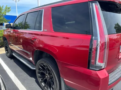 Photos of 2015 GMC Yukon SLT for sale in Gurnee, IL at CarWise Gurnee