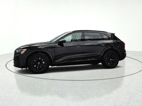Another view of 2024 Audi Q8 e-tron Prestige for sale in Gurnee, IL at CarWise Gurnee