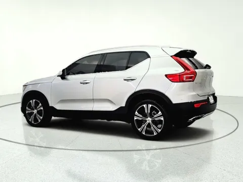 More photos of 2019 Volvo XC40 T5 Inscription at CarWise Gurnee, IL