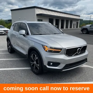Silver 2019 Volvo XC40 T5 Inscription for sale in Gurnee, IL