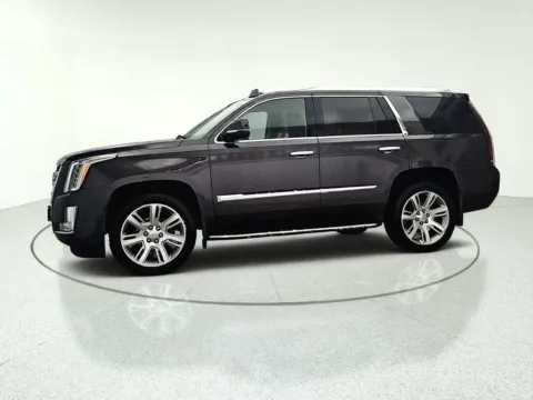 Another view of 2018 Cadillac Escalade Luxury for sale in Gurnee, IL at CarWise Gurnee